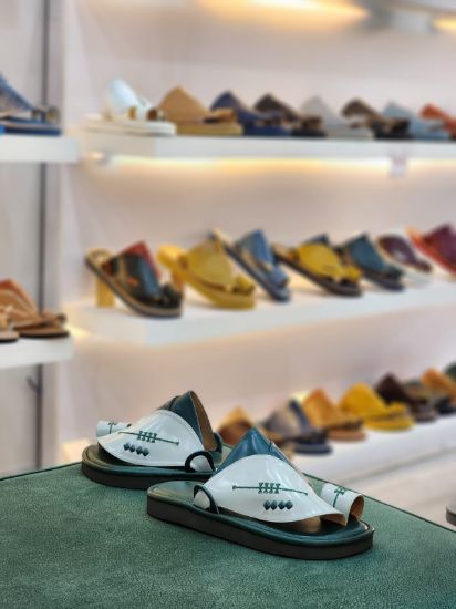 صورة زبيري وطني مطرز مديل م66